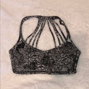 NWOT RARE Lululemon Lighten Up Bra